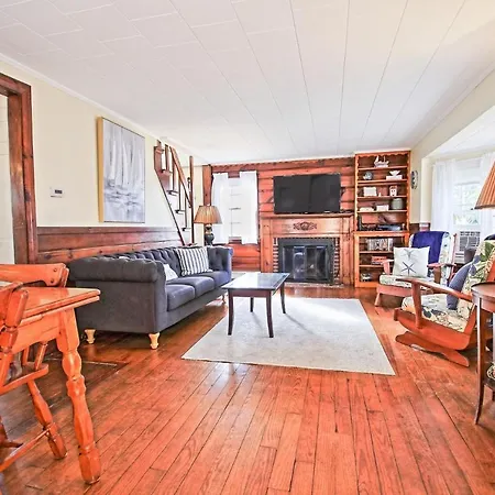Lofted Cape Cottage By Leavetown Vacations South Yarmouth Exterior photo